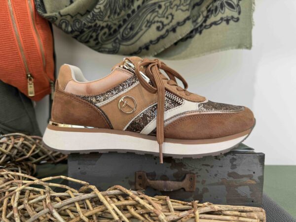 Basket TAMARIS camel à motifs paillettes