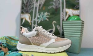 Basket TAMARIS beige à motifs