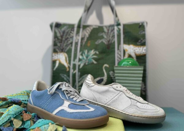 Basket REQINS beige et dorée ou bleu jean