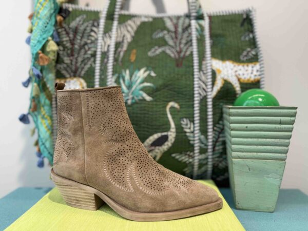 Bottine ALPE tiag beige en nubuck ajourée