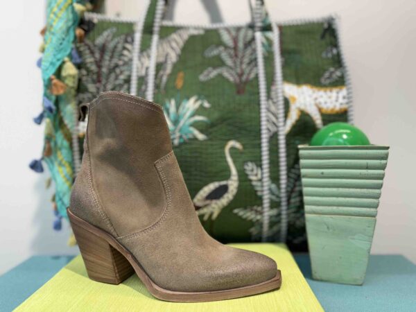 Bottine METISSE tiag taupe en nubuck talon haut