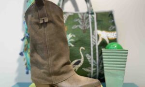 Botte METISSE santiag 3/4 taupe en nubuck