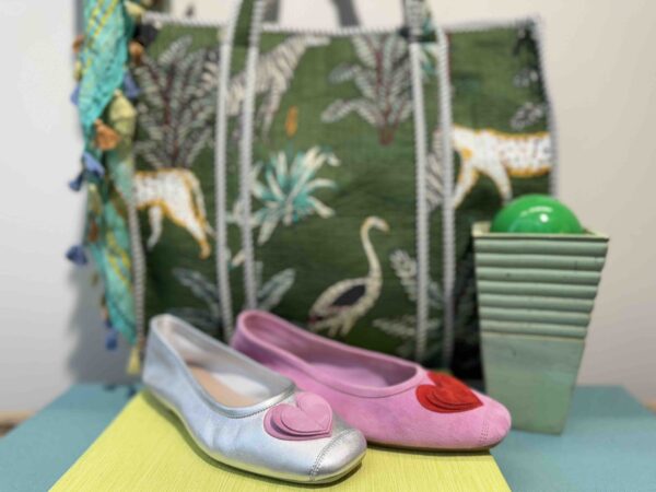 Ballerines REQUINS avec un cœur, argenté ou rose