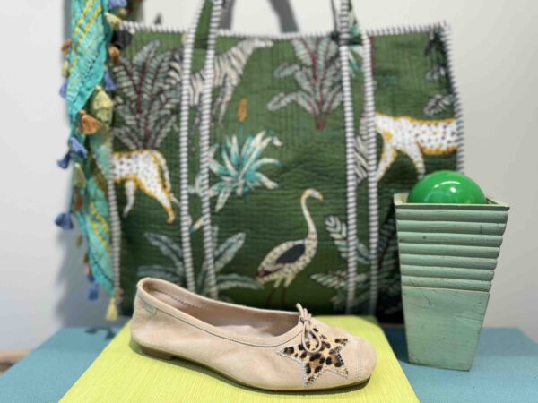 Ballerine REQUINS beige avec étoile léopard