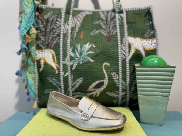 Mocassins REQUINS en cuir doré
