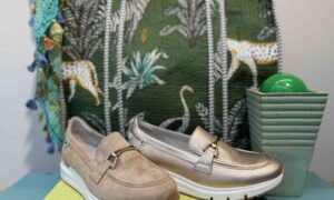 Mocassins - Baskets DORKING cuir doré ou nubuck beige