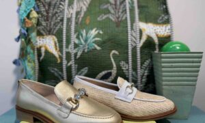 Mocassins MYMA doré ou raphia avec boucle en strass