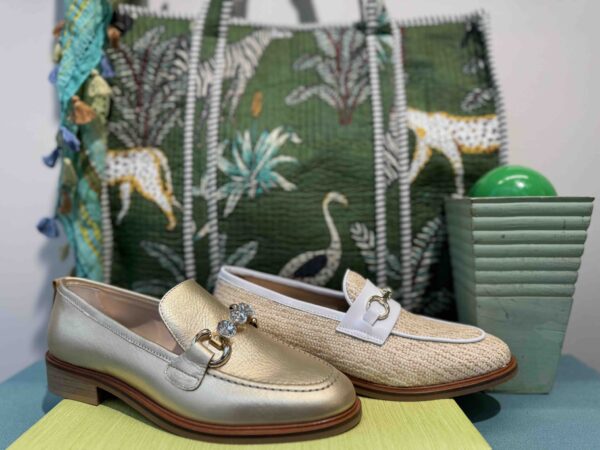 Mocassins MYMA doré ou raphia avec boucle en strass