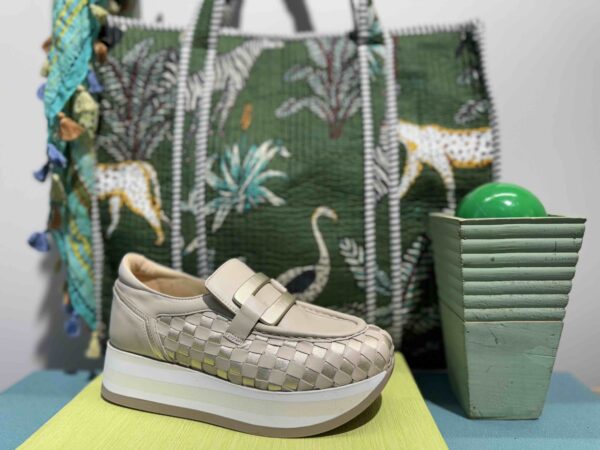 Mocassins SOFTWAVES damier beige et doré