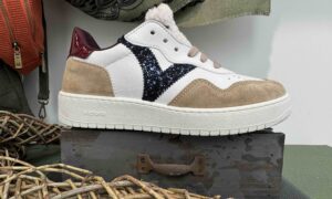 Basket VICTORIA beige, bordeaux à paillettes
