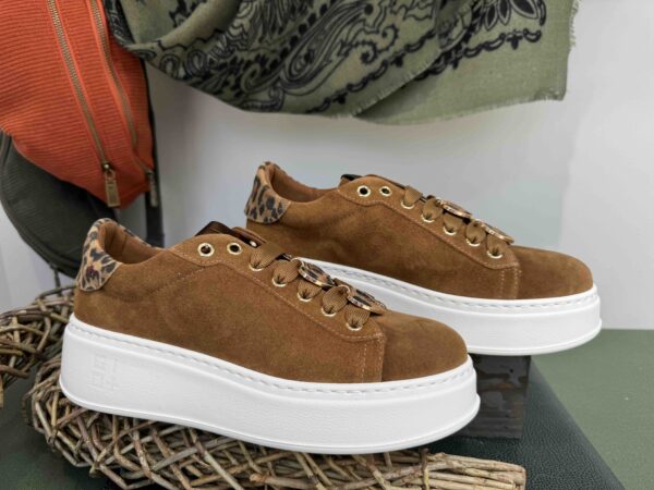 Basket GIO+ camel et léopard et bijoux