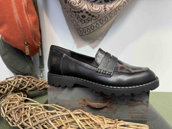 Mocassin TAMARIS noir et léopard