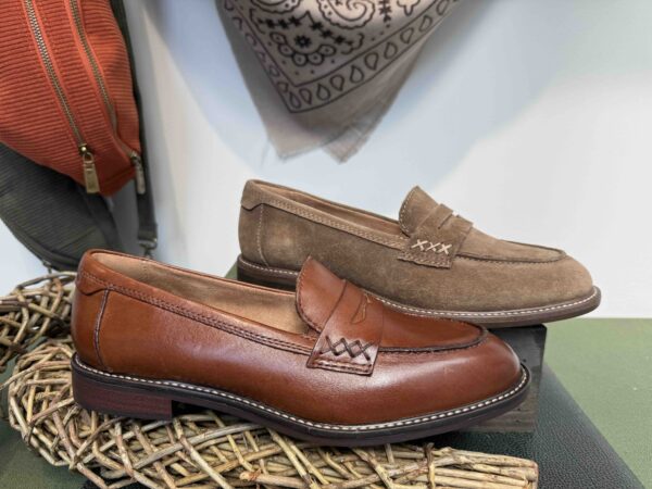 Mocassin TAMARIS cuir camel ou nubuck taupe