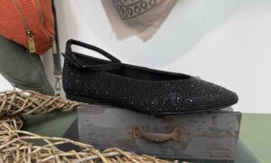 Ballerine TAMARIS noire à strass