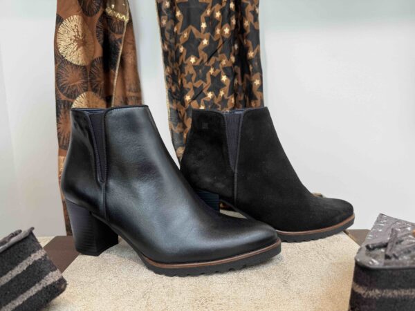 Bottine DORKING à talon bout pointu, noire cuir ou nubuck