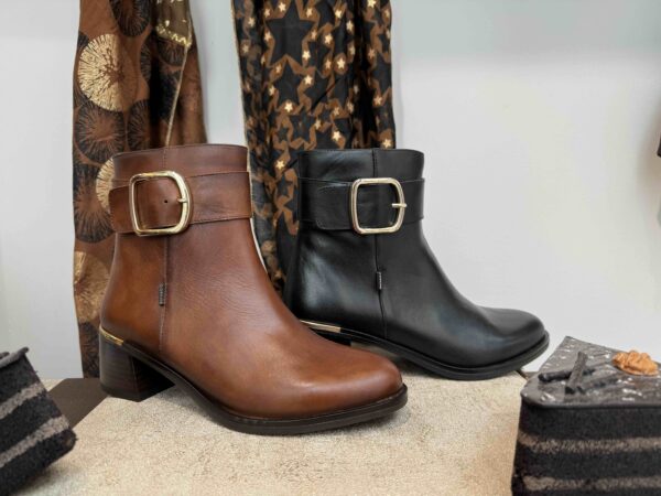 Bottine DORKING à talon avec boucle + zip, cuir noir ou camel