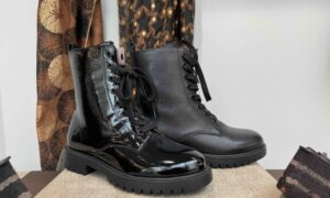 Bottine ACEBOS à lacet noir ou noir vernis