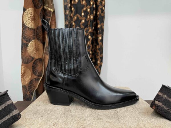 Tiag MJUS en cuir noir