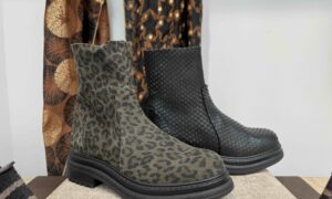 Boots ALIWELL montante à zip, cuir noir python ou nubuck léopard