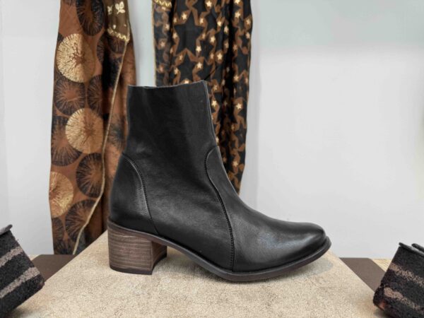 Bottine ALIWELL à talon cuir noir