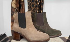 Bottine ALPE à talon, bout rond, en nubuck beige ou kaki