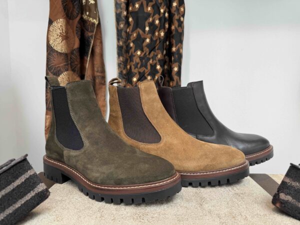 Boots ALPE élastiquée en cuir chocolat ou nubuck camel ou beige