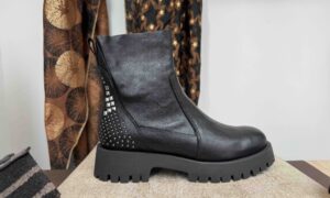 Boots MIMKA crantée à clou, cuir souple noir