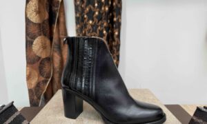 Bottine MAROLI à talon, cuir noir
