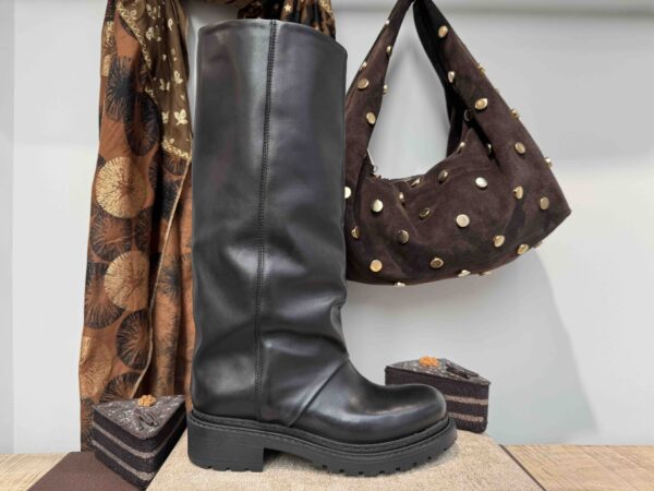 Botte MÉTISSE semelle épaisse en cuir noir