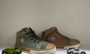 Basket BISGAARD en nubuck kaki ou beige