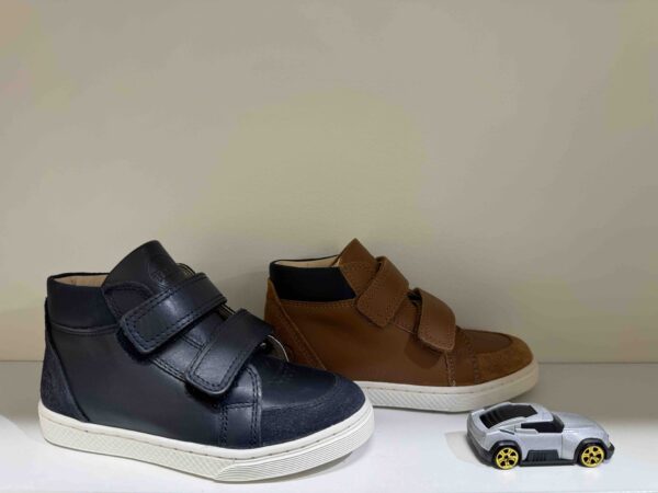 Basket TEN IS montante à scratch, camel ou bleu marine
