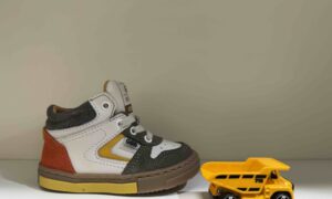 Basket GBB montante colorée à lacets + zip