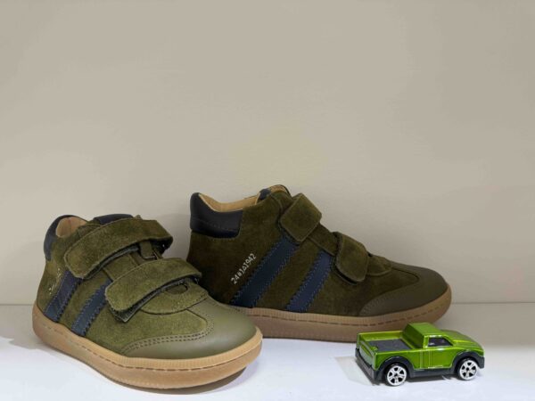 Basket ACEBOS montante à scratch en nubuck kaki et bleu marine
