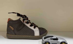 Basket SHOOPOM montante à lacets + zip, en taupe
