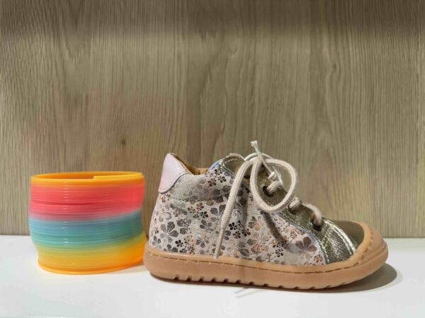 Basket BISGAARD montante à lacets + zip motifs à fleurs