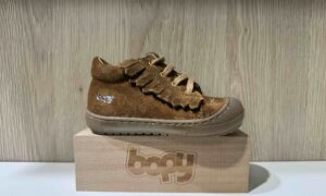 Basket BOPY à lacets + zip, camel + frange avec bout renforcé