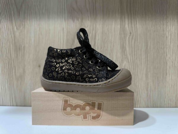 Basket BOPY à lacets + zip, noir et fleurs avec bout renforcé