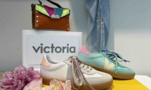 Basket VICTORIA semelle fine : bleu ou beige