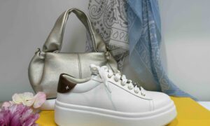 Basket GIO+ : blanc cassé + arrière camel + bijoux